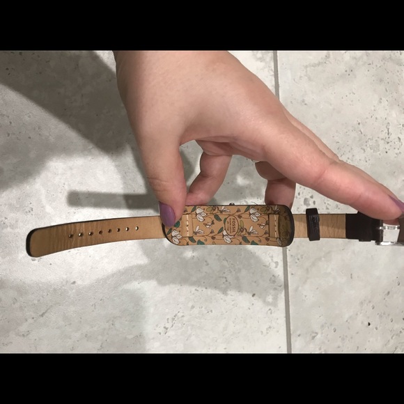 Women’s Fossil Watch - Picture 3 of 5